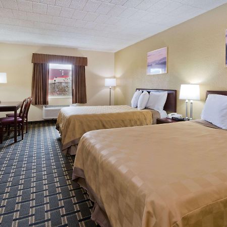 Days Inn By Wyndham Batavia Darien Lake Theme Park Екстериор снимка