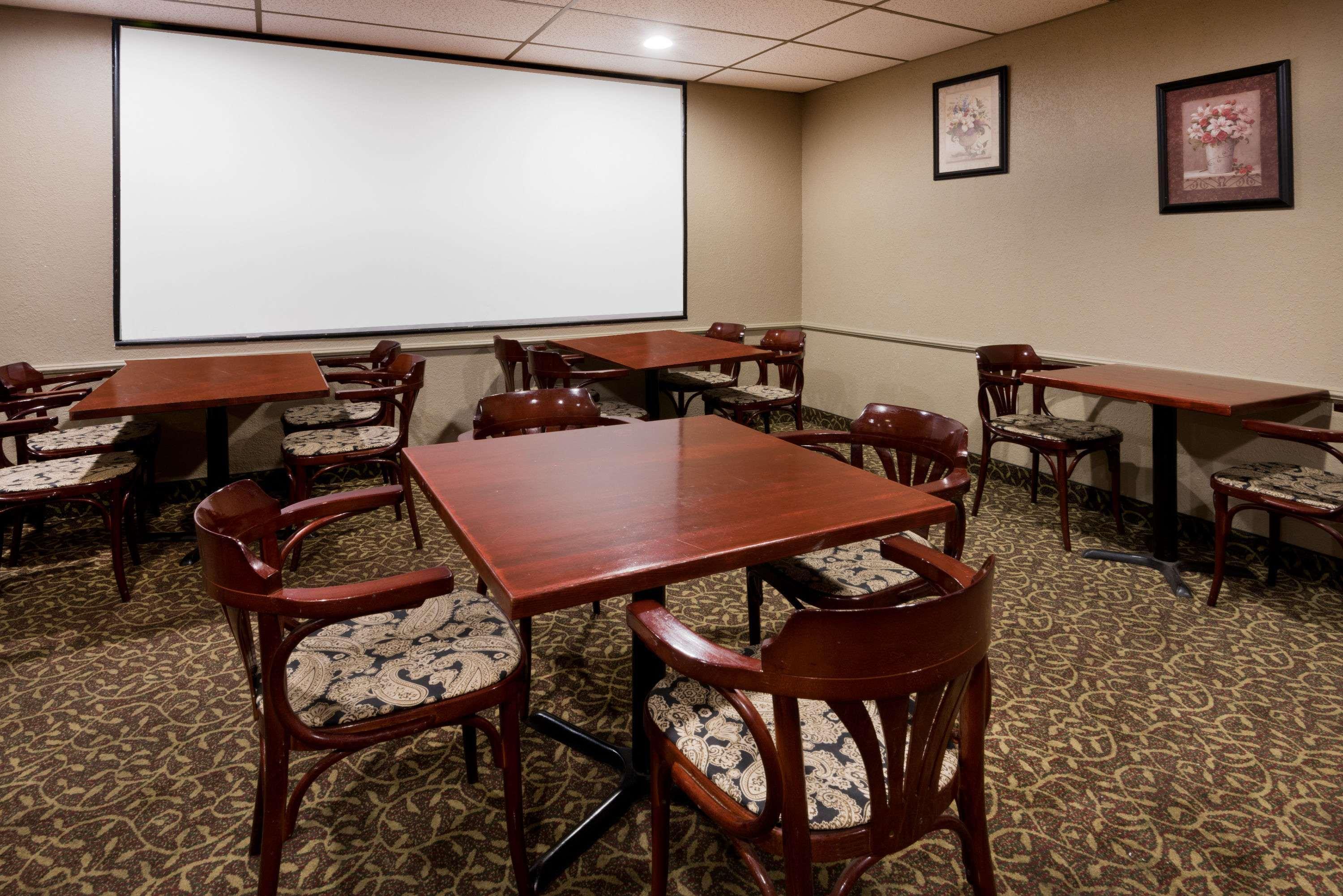 Days Inn By Wyndham Batavia Darien Lake Theme Park Екстериор снимка